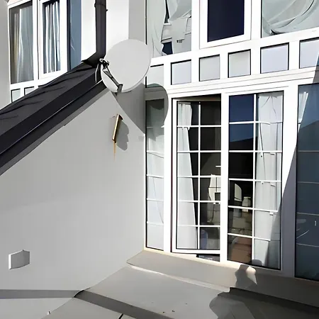 Daire Apartamento En Plaza De Andalucia, - Check-in Flexible, Entra Antes Y Sales Despues *